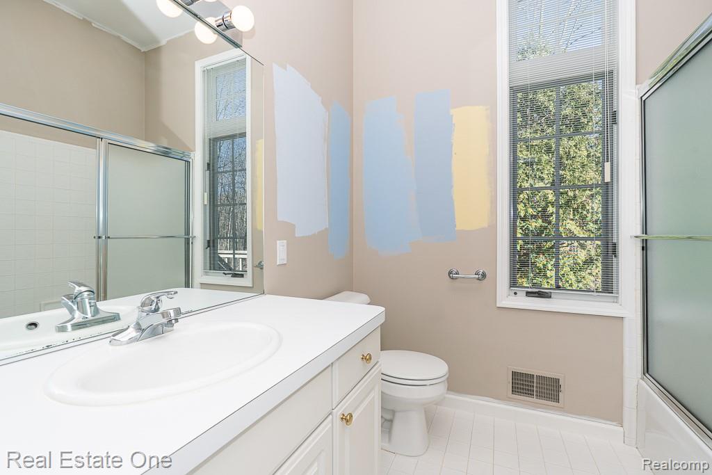 5181 Stonehenge Drive, Rochester, MI 48306 — Photo 33