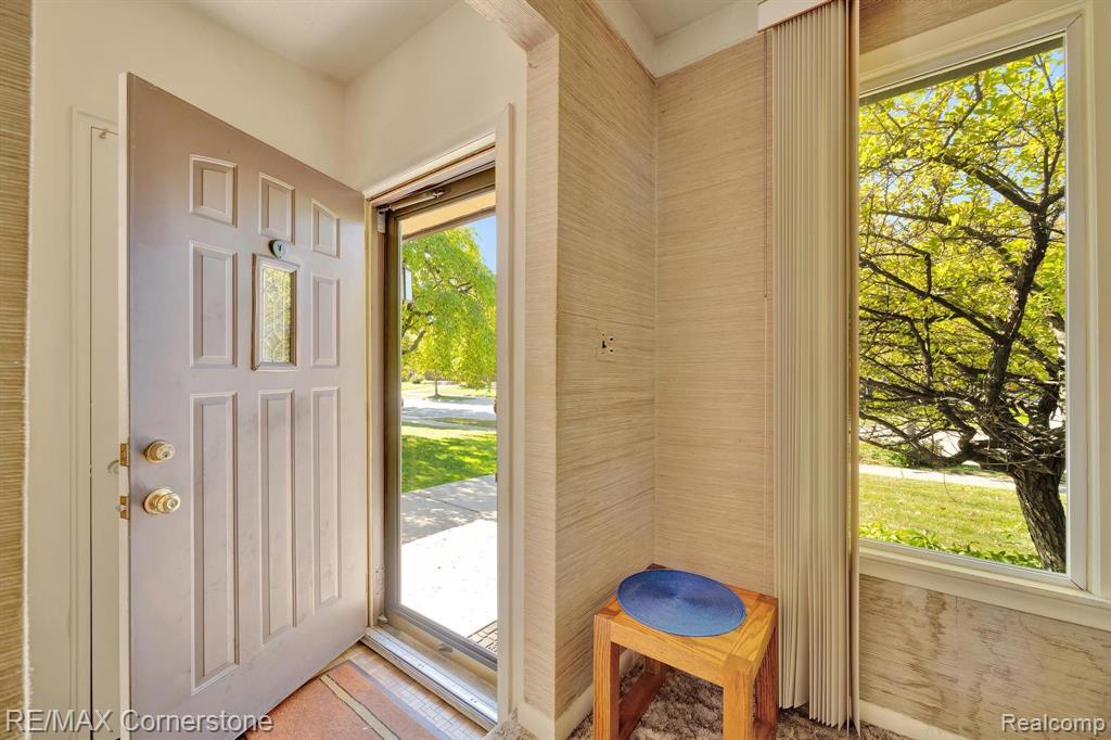 500 N LEONA Avenue, Garden City, MI — Photo 3