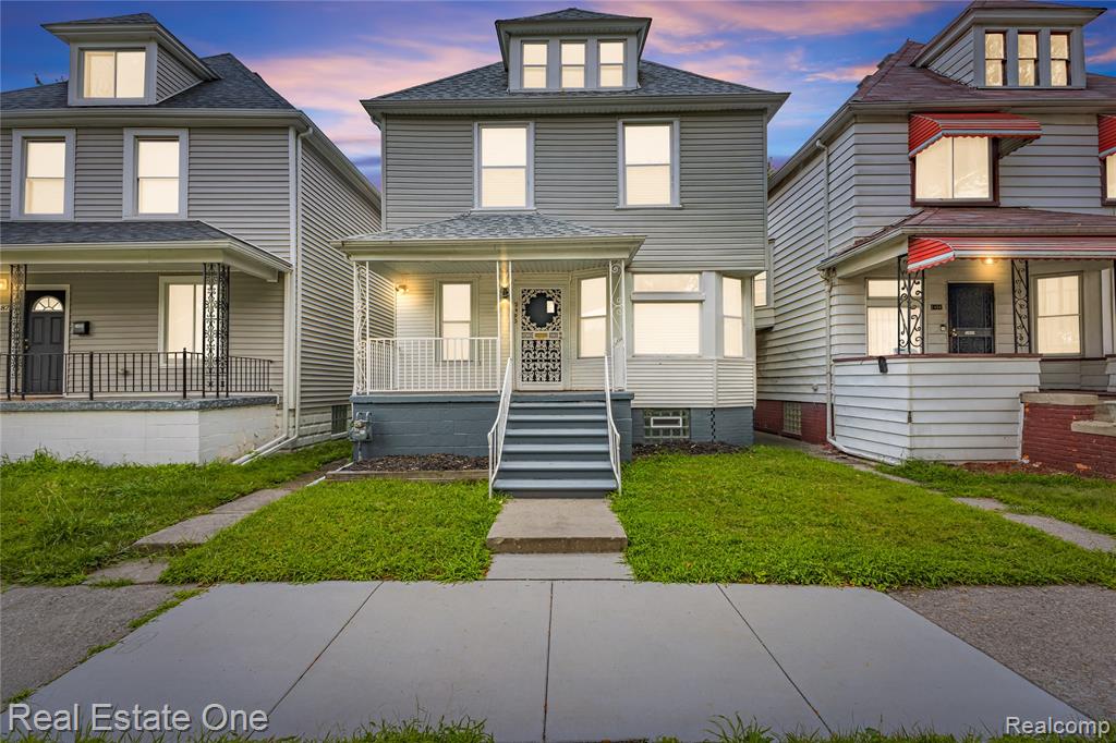2493 Fischer, Detroit, MI 48214