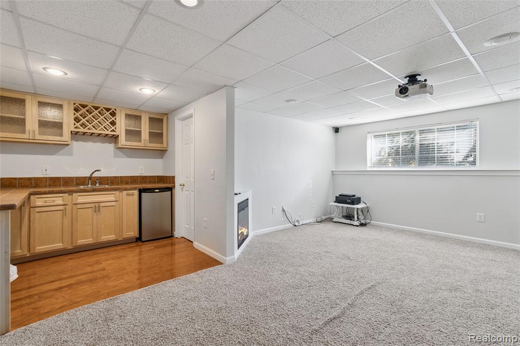 571 Summerfield Drive, Westland, MI — Photo 9