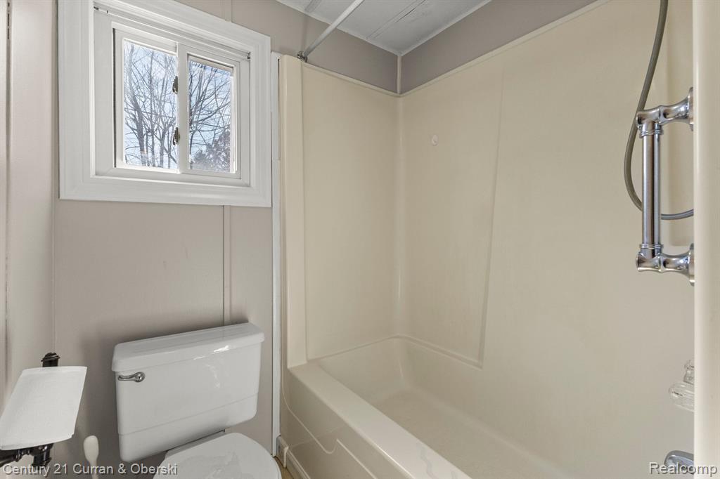 8878 RIVER VALLEY Road, Brighton, MI 48116 — Photo 19