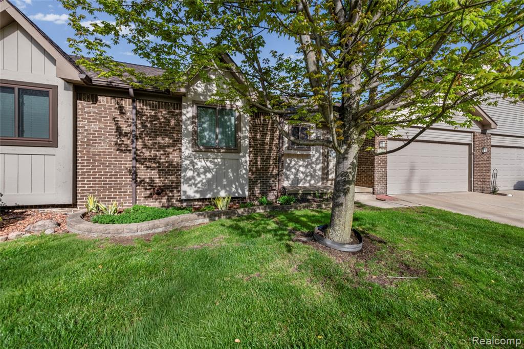 20557 Longwood Drive, Clinton Twp, MI 48038 — front exterior