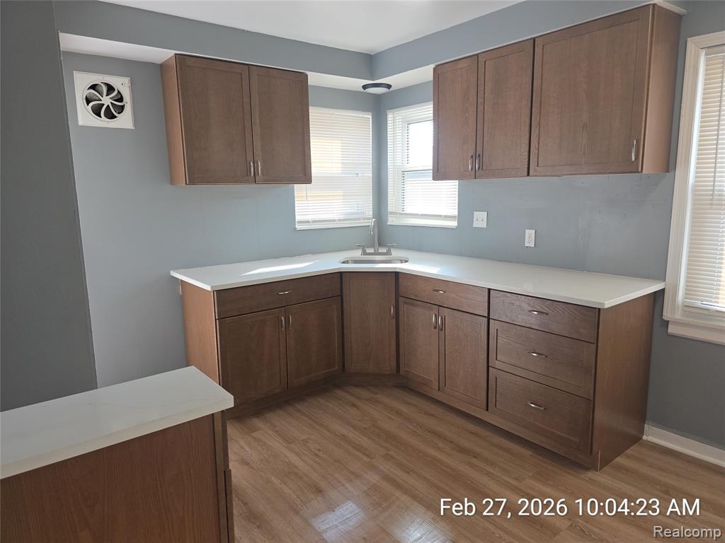 25695 Orchard Drive, Dearborn Heights, MI 48125 — Photo 17