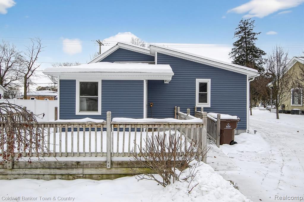 415 Putnam Street, Pinckney, MI 48169 — Photo 25