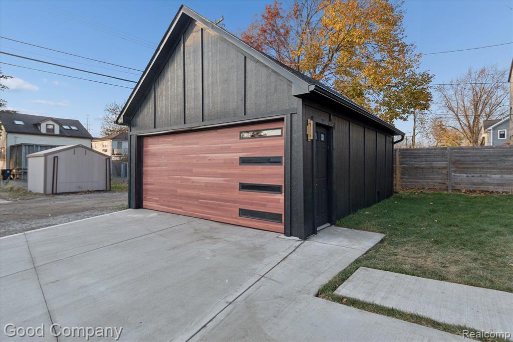 125 N Washington Ave Avenue, Royal Oak, MI, 48067