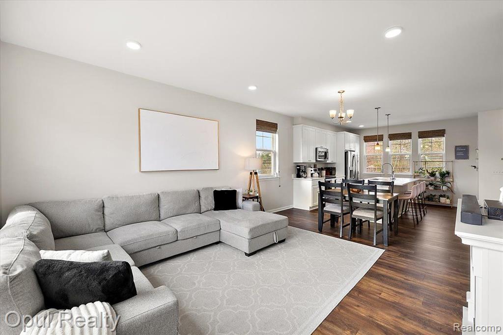 442 N WIXOM Road, Wixom, MI 48393 — Photo 8