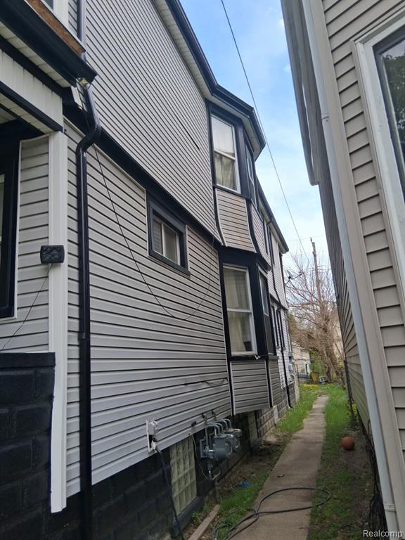 2460 Canton Street, Detroit, MI 48207 — Photo 2