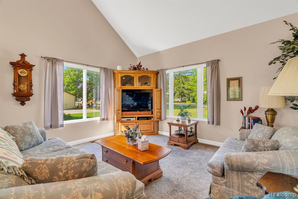 2610 Strawberry Lane, Port Huron, MI 48060 — Photo 16