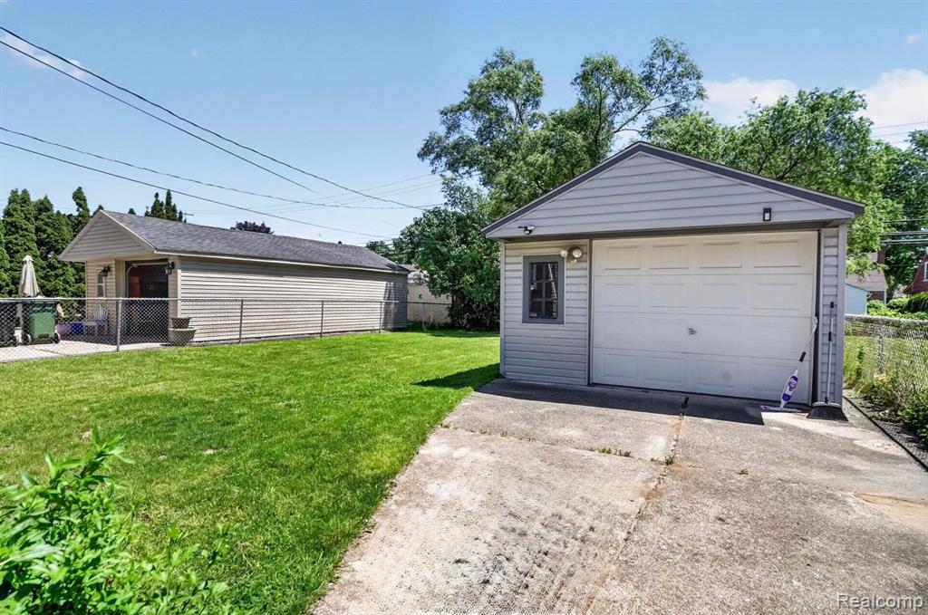 9709 Park Avenue, Allen Park, MI 48101 — Photo 4