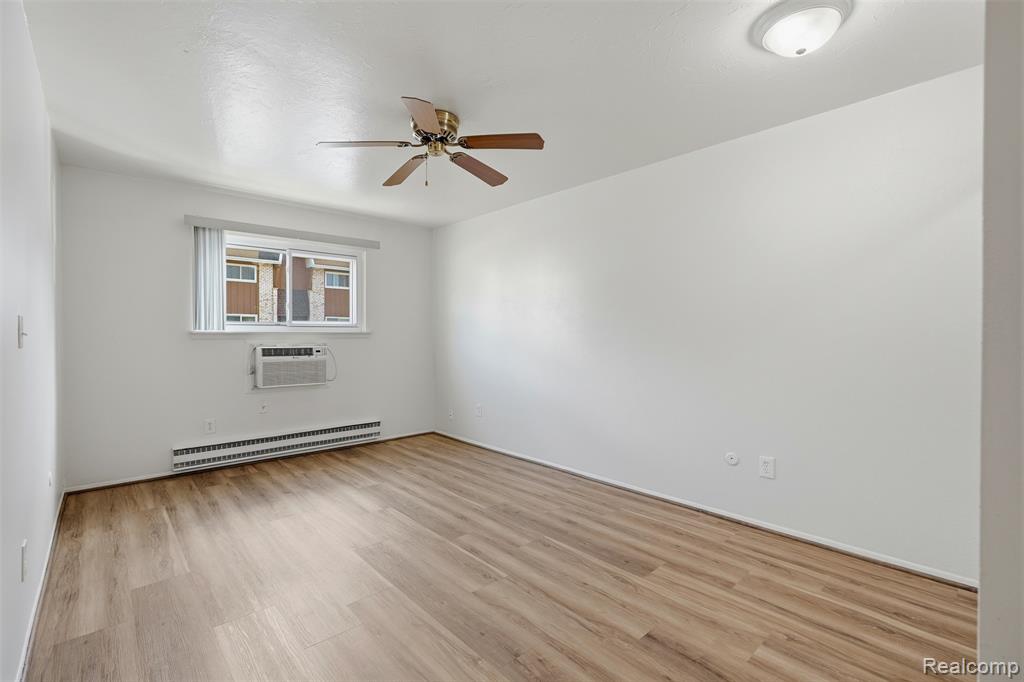 7325 Woodview Street, 1, Westland, MI — Photo 19