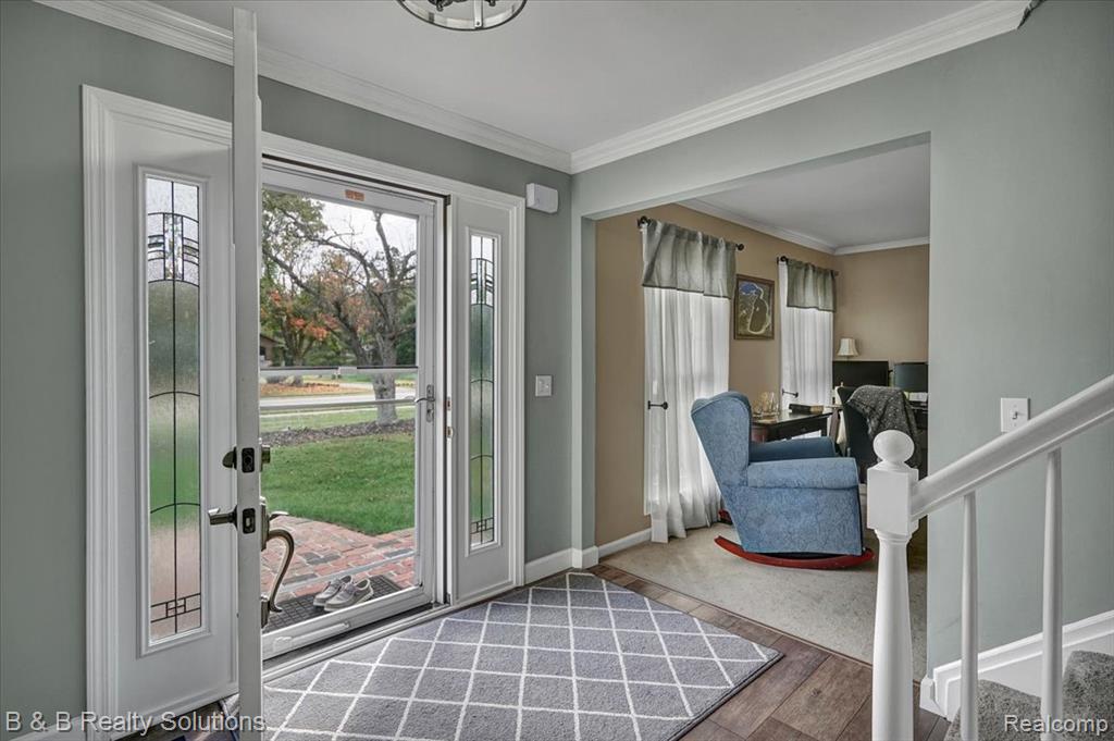 6750 Wing Lake Road, Bloomfield Hills, MI 48301 — Photo 10
