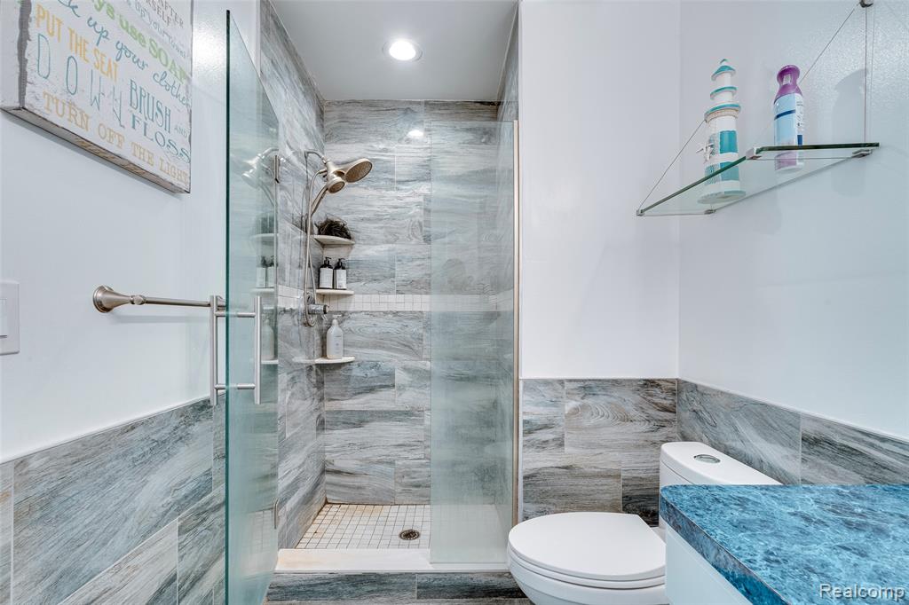 43730 Algonquin Drive, Novi, MI — Photo 38