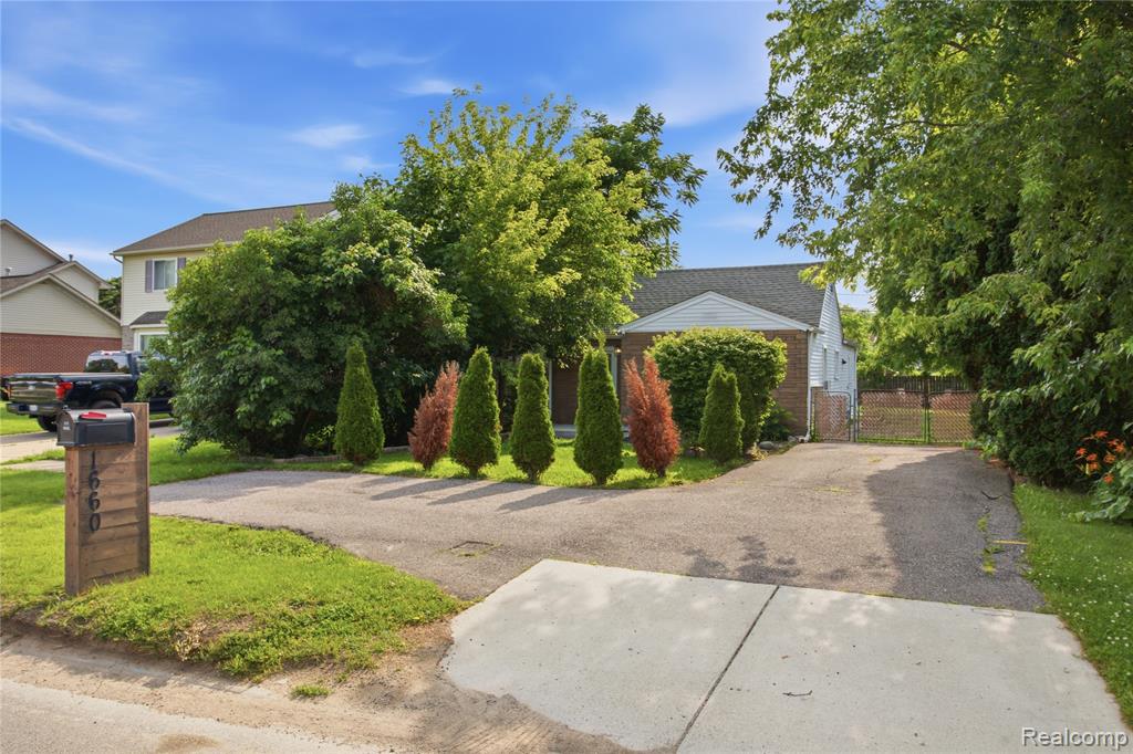 1660 N Sheldon Road, Canton, MI 48187 — Photo 29
