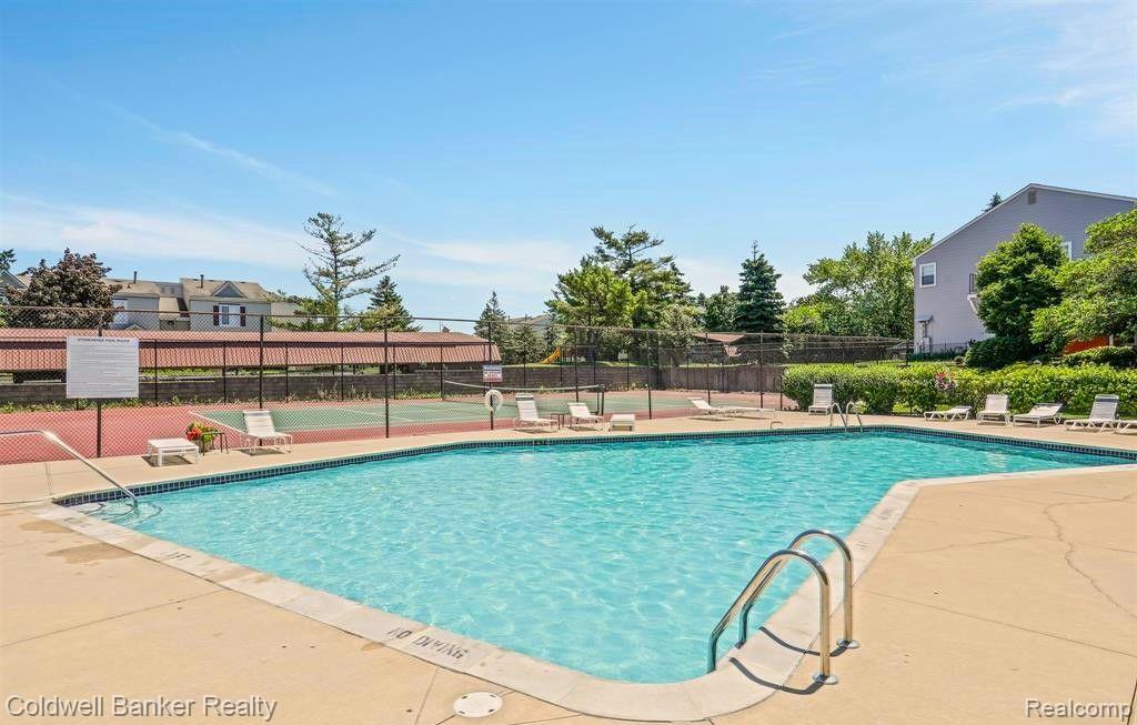 23793 STONEHENGE, Novi, MI — Photo 33