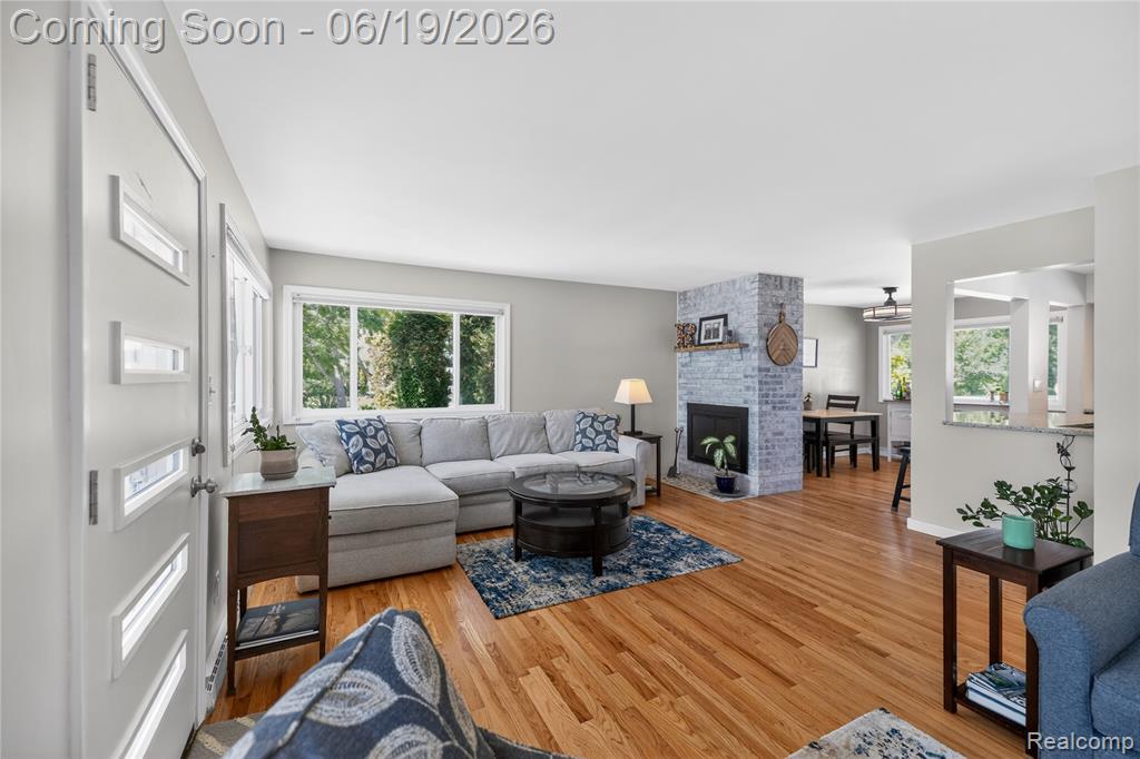 25815 West River Road, Grosse Ile, MI 48138 — Photo 12