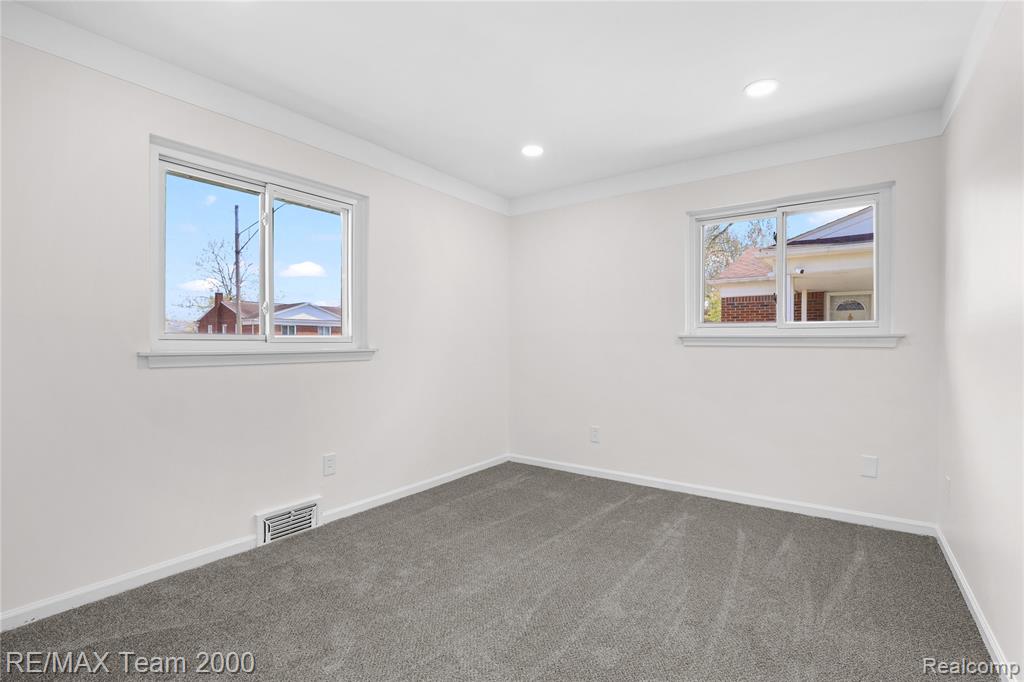 6135 Ardmore Street, Dearborn Heights, MI 48127 — Photo 20
