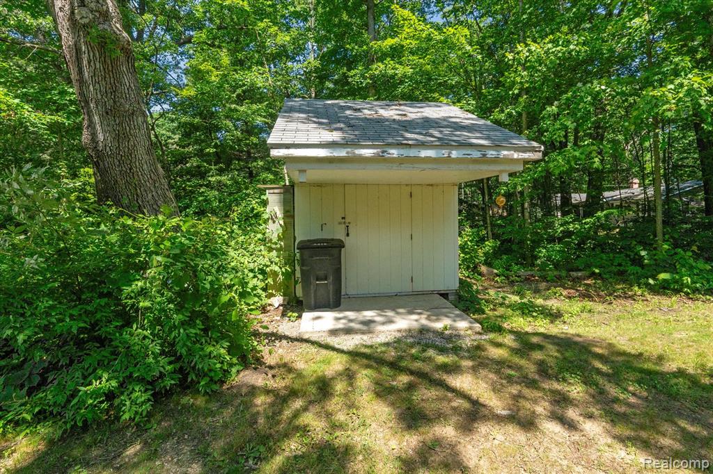 3416 Abbottsford Road, Clyde, MI 48049 — Photo 24