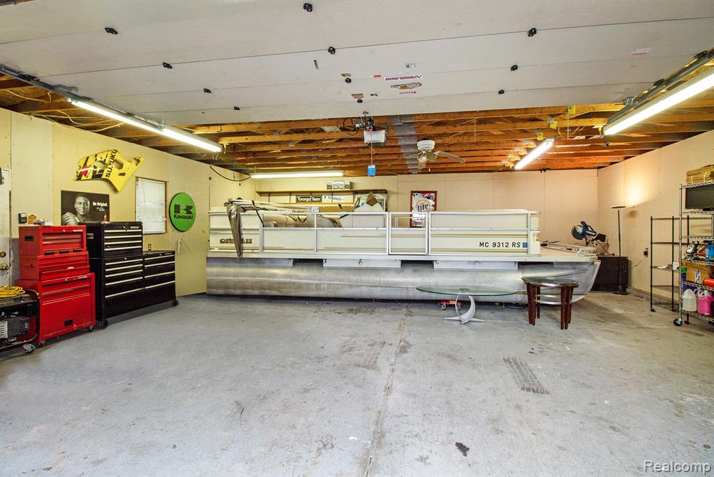 770 Brushwood Drive, Wolverine Lake, MI 48390 — Photo 15