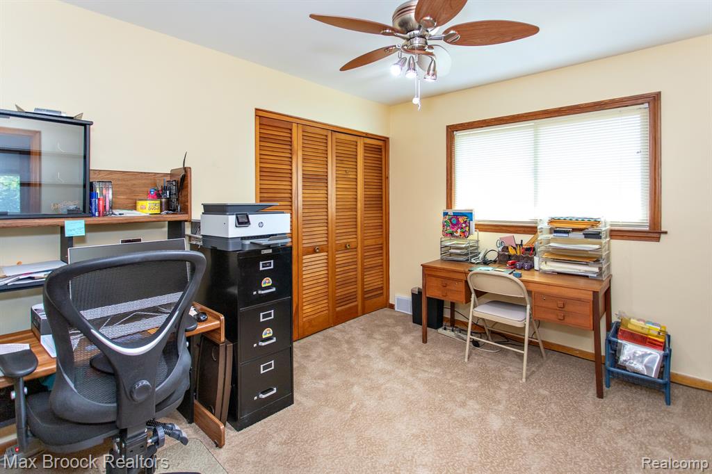 14271 Lincoln Street, Oak Park, MI 48237 — Photo 24