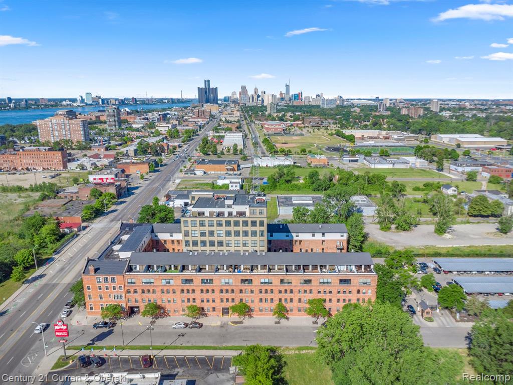 6533 E JEFFERSON Avenue, 50-238, Detroit, MI 48207 — Photo 48