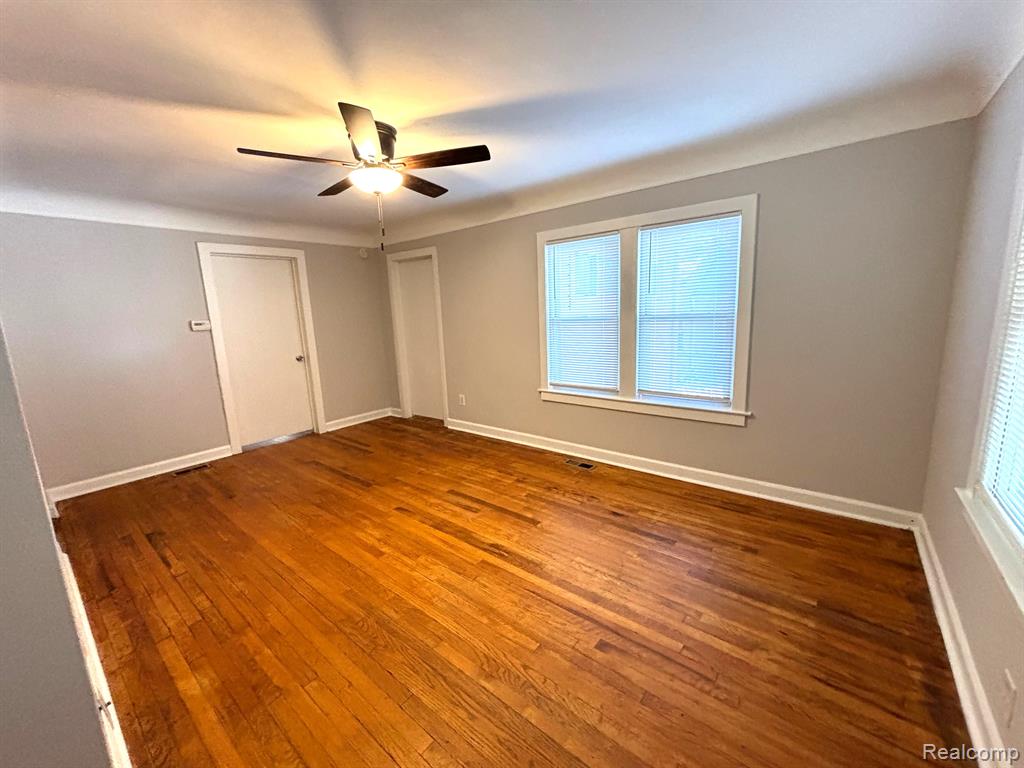 594 ANDRESEN, Hazel Park, MI 48030 — Photo 4