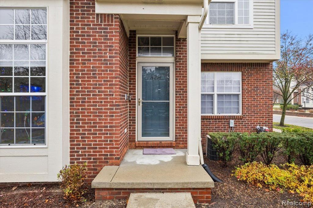 14204 ADRI Circle, Walled Lake, MI 48390 — Photo 12