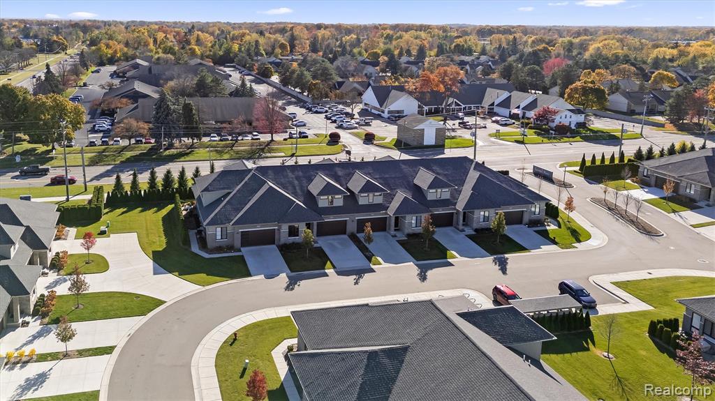 7507 Gramercy Circle Circle, West Bloomfield, MI — Photo 31