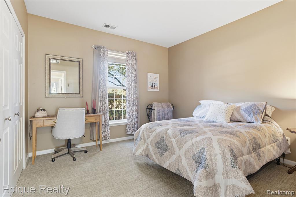 51848 Adler Park Drive E, 75, Chesterfield, MI — Photo 13