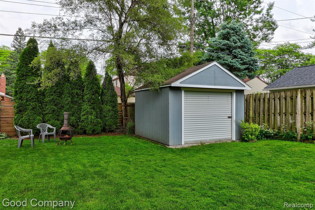 605 HELENE Avenue, Royal Oak, MI 48067 — Photo 42