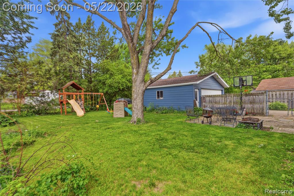 47735 Jeffry, Utica, MI 48317 — Photo 31