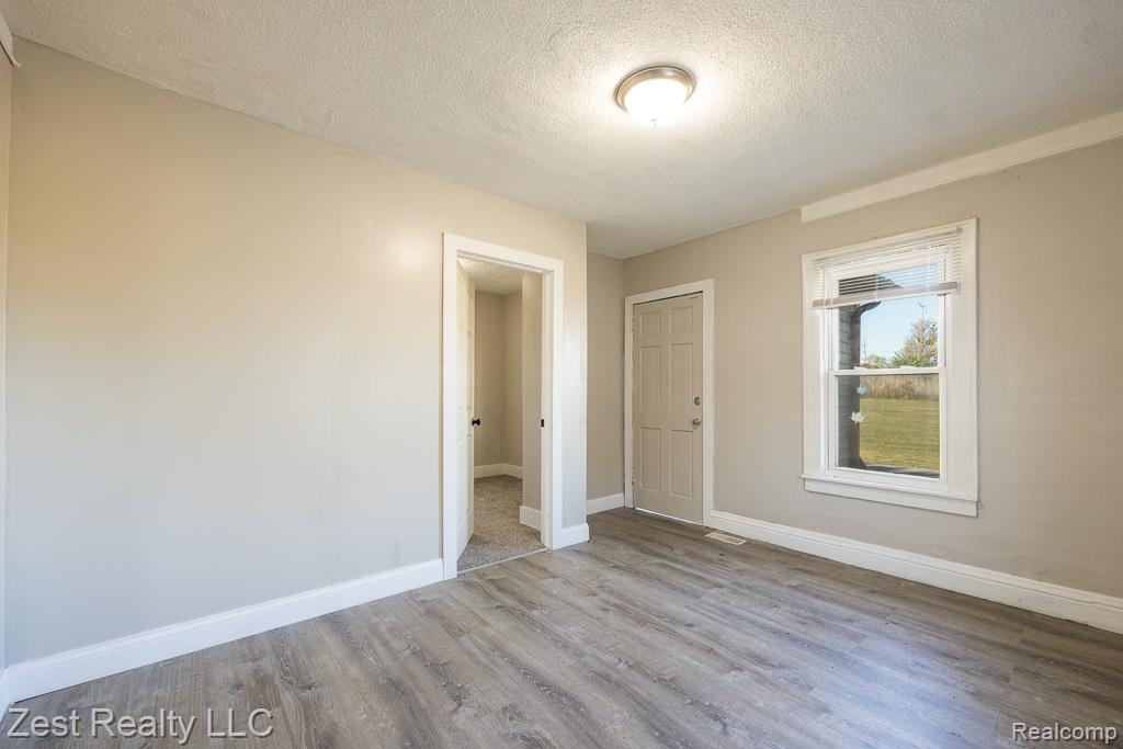 18765 Riverview Street, Riverview, MI 48193 — Photo 8