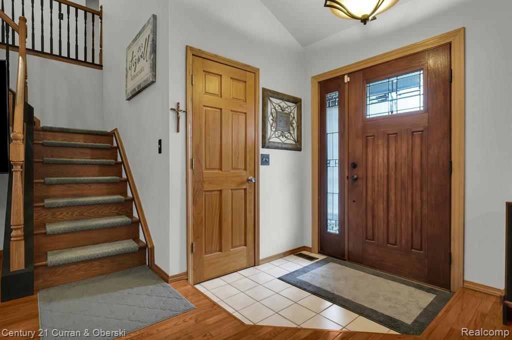 21539 Deerfield Drive, Woodhaven, MI 48183 — Photo 5