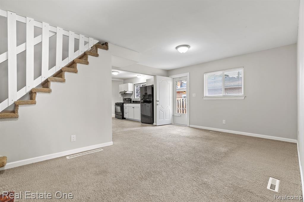 3993 WEDDELL Street, Dearborn Heights, MI 48125 — Photo 15