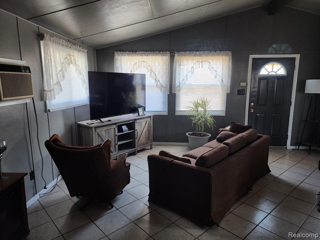 41 FORDS Drive, Brooklyn, MI 49230 — Photo 7