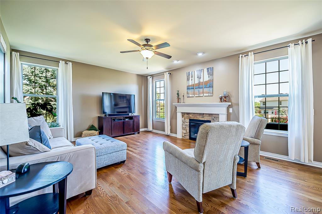 58740 Carriage Lane, South Lyon, MI 48178 — Photo 11