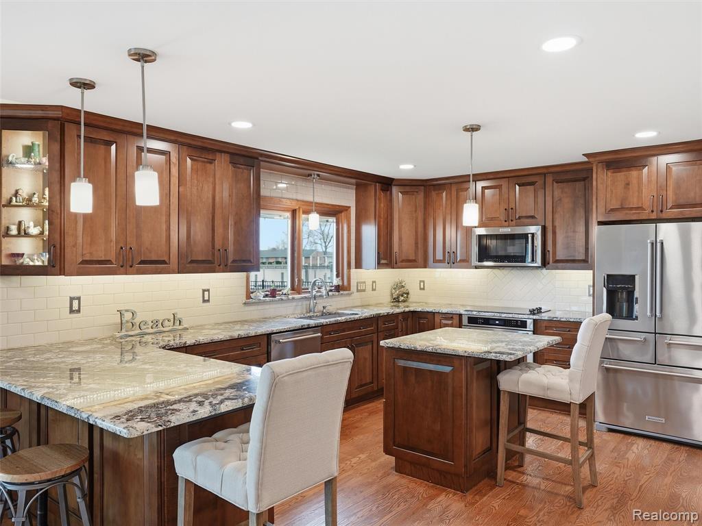 32160 S River Road, Harrison Township, MI — Photo 10