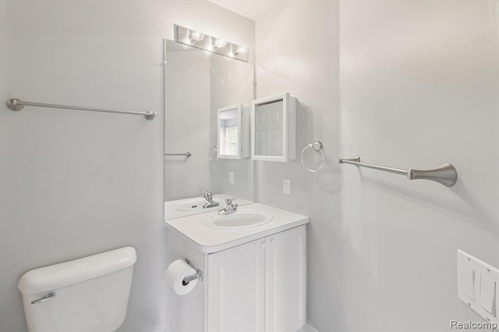 39568 Dun Rovin Drive, Northville, MI 48168 — Photo 29