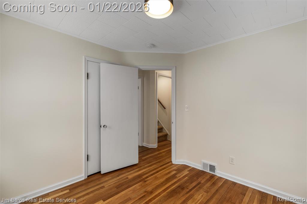 21741 Bournemouth Street, Harper Woods, MI 48225 — Photo 13