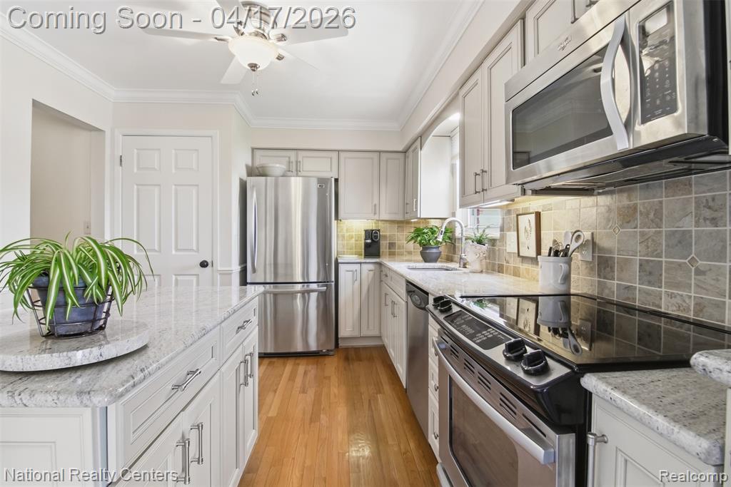 709 N Mildred Street, Dearborn, MI 48128 — Photo 10