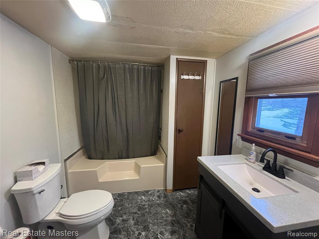 5117 Ravenswood Road, Kimball, MI — Photo 14