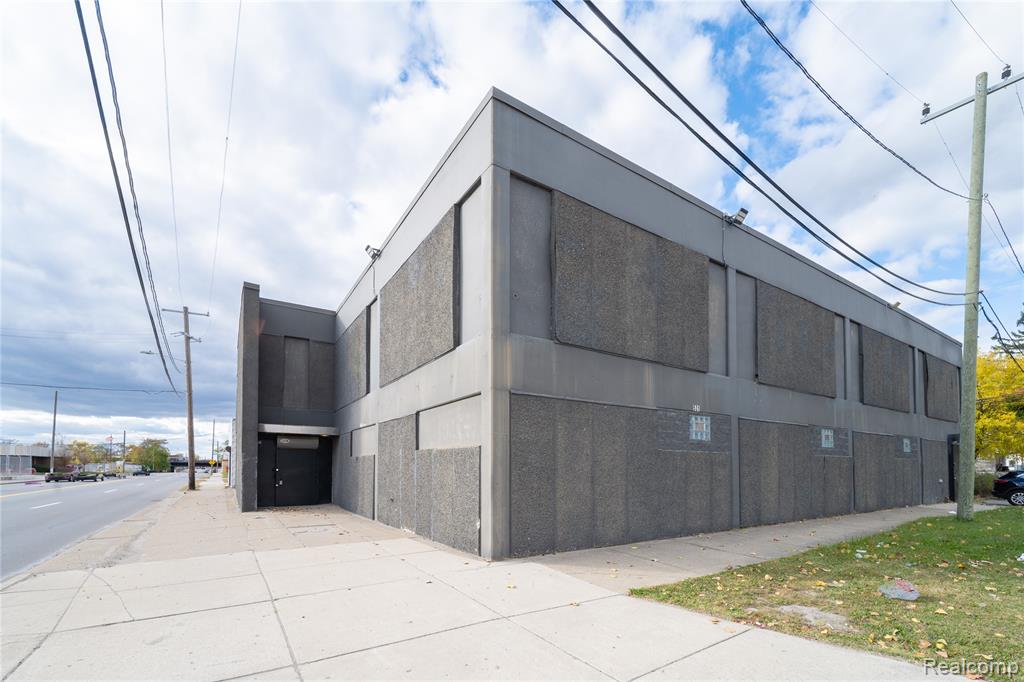 531 E 7 Mile Road, Highland Park, MI 48203
