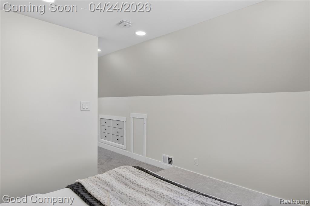 4336 Mandalay Avenue, Royal Oak, MI 48073 — Photo 32