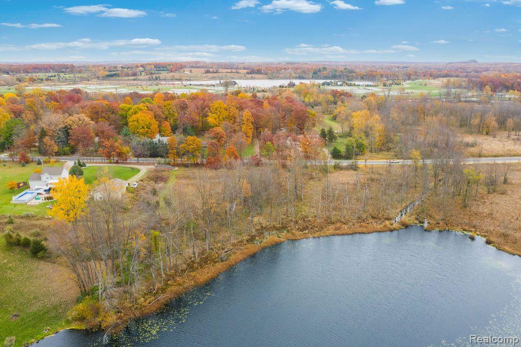 D N Holly, Holly, MI 48442 — Photo 13