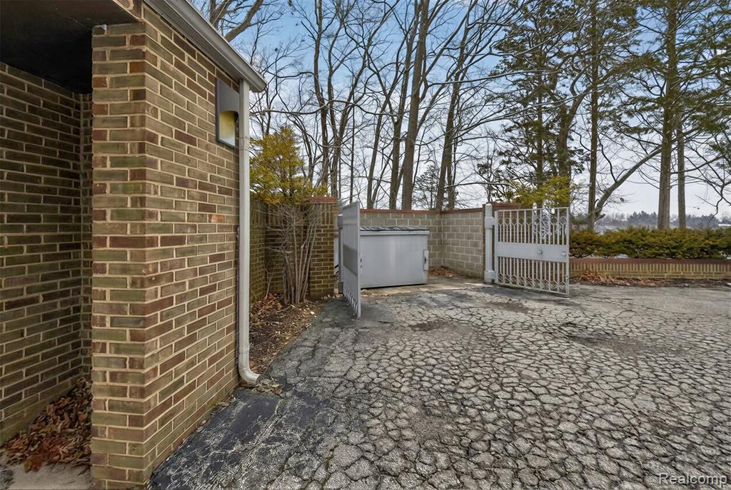 2551 Patterson Lake Road, Pinckney, MI 48169 — Photo 10