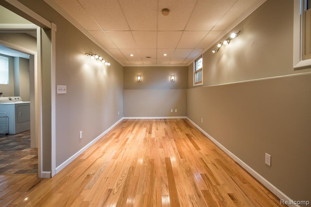 3672 W NORTH TERRITORIAL Road, Whitmore Lake, MI 48189 — Photo 33