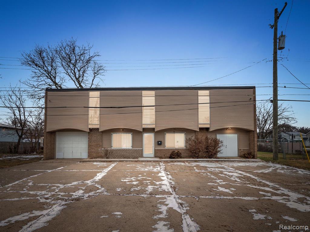 417 E 8 Mile Road, Hazel Park, MI 48030 — Photo 3