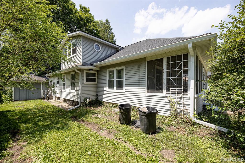 737 N Madison Street, Lapeer, MI 48446 — Photo 30