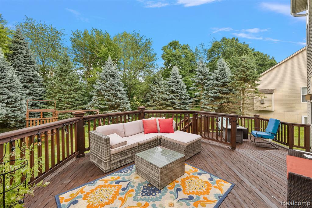 6968 Wellington Drive, Dexter, MI 48130 — Photo 9