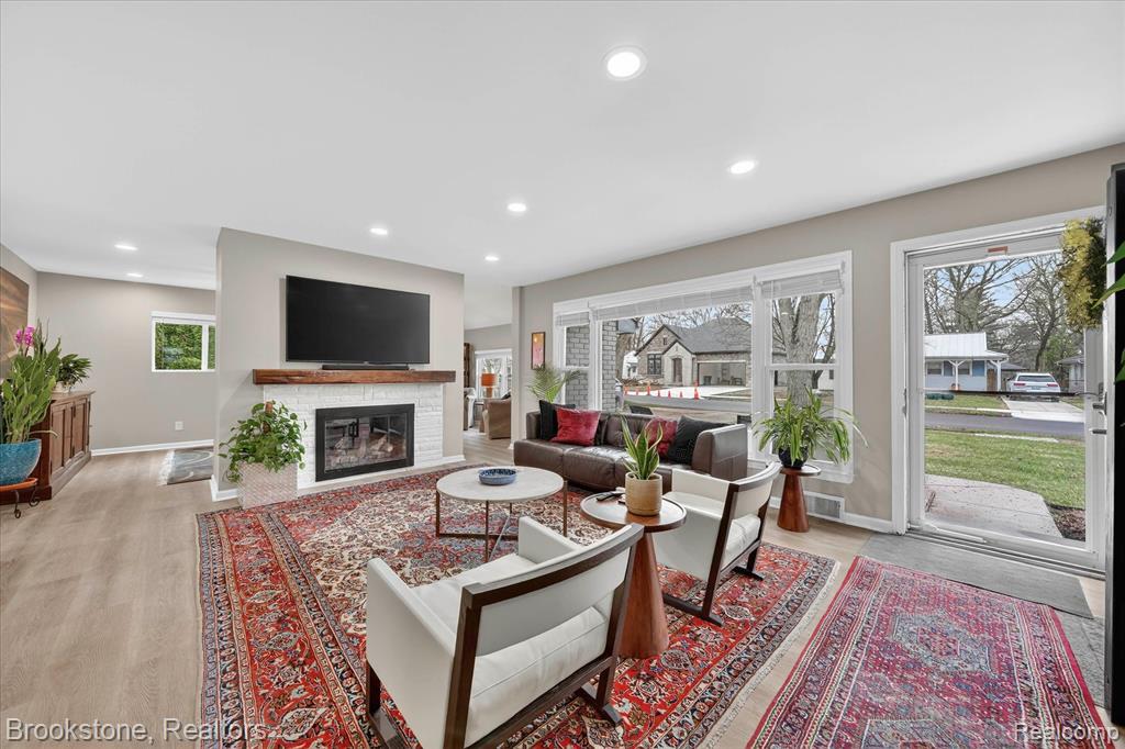 15636 Kirkshire Avenue, Beverly Hills, MI 48025 — Photo 9