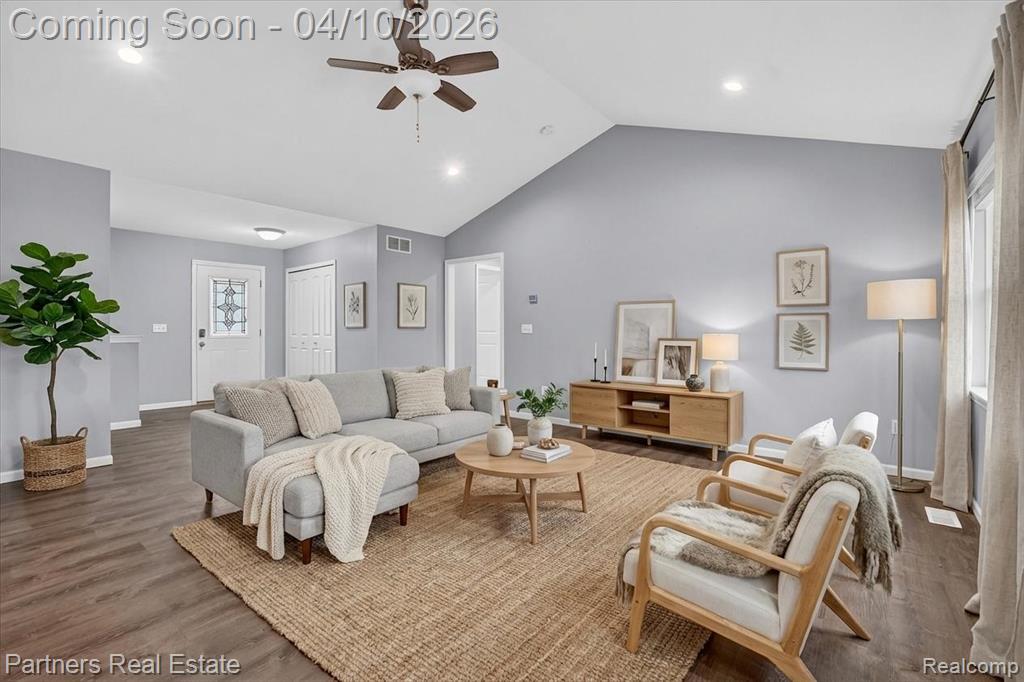 9148 Eva Lane, Fowlerville, MI 48836 — Photo 2